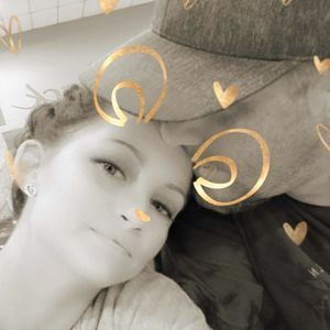 Meet your Posher, Shana